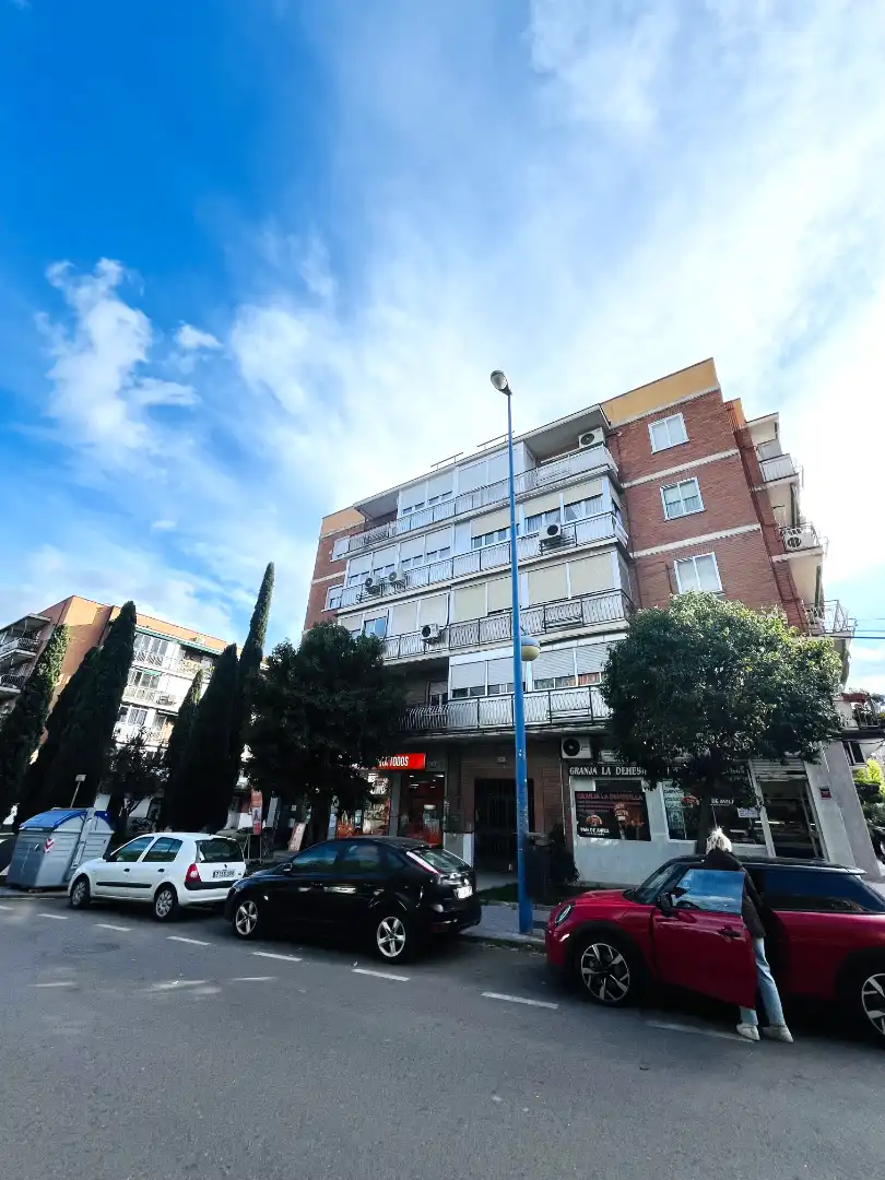 Vista exterior de Piso en venta en Leganés con Terraza