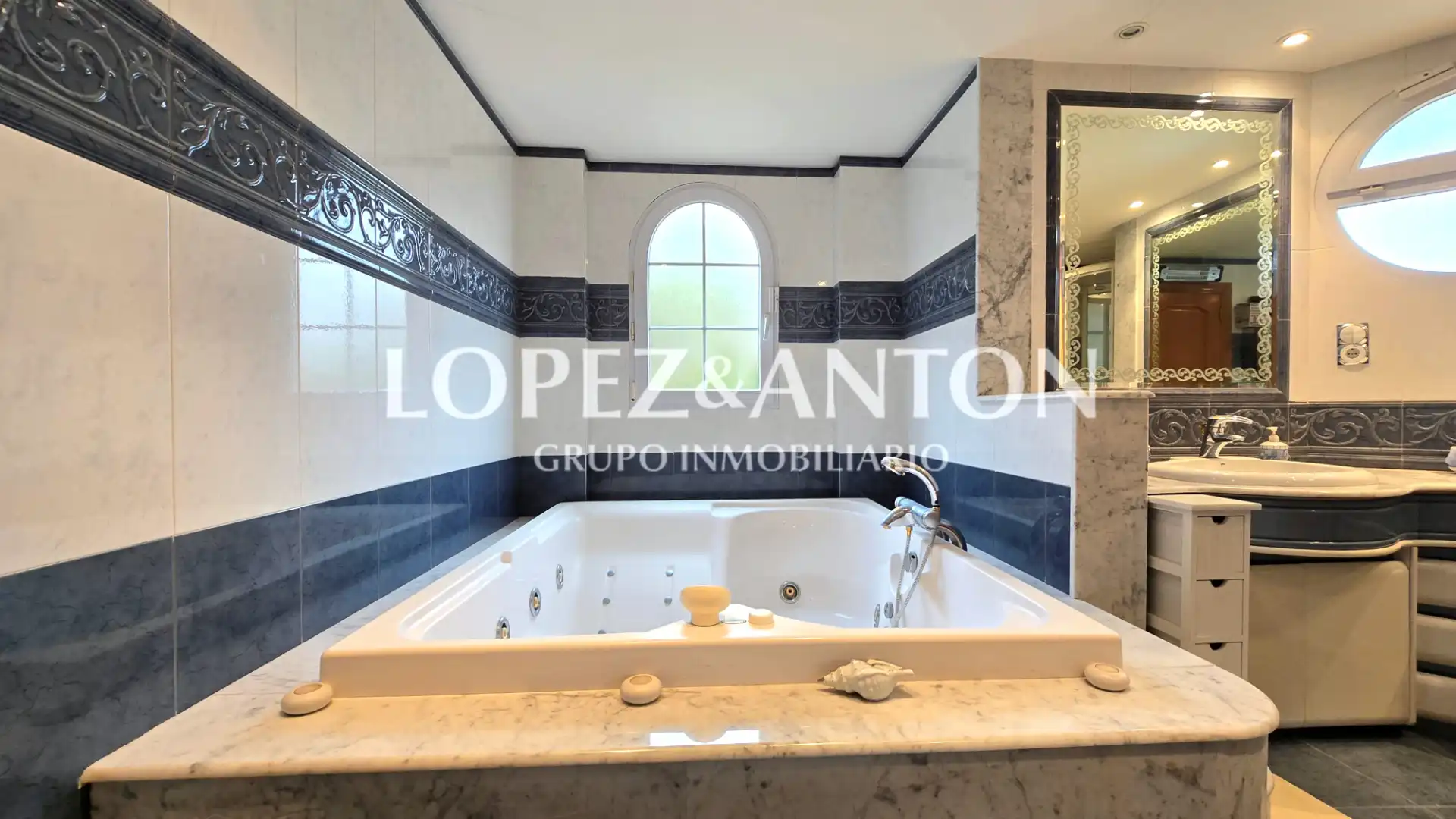 Baño de Casa o chalet en venta en Benaguasil con Aire acondicionado, Jardín privado y Parquet