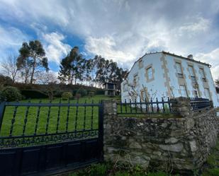 Vista exterior de Casa o xalet en venda en Xove amb Balcó