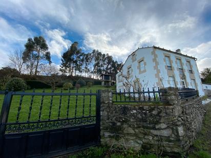 Vista exterior de Casa o xalet en venda en Xove amb Balcó