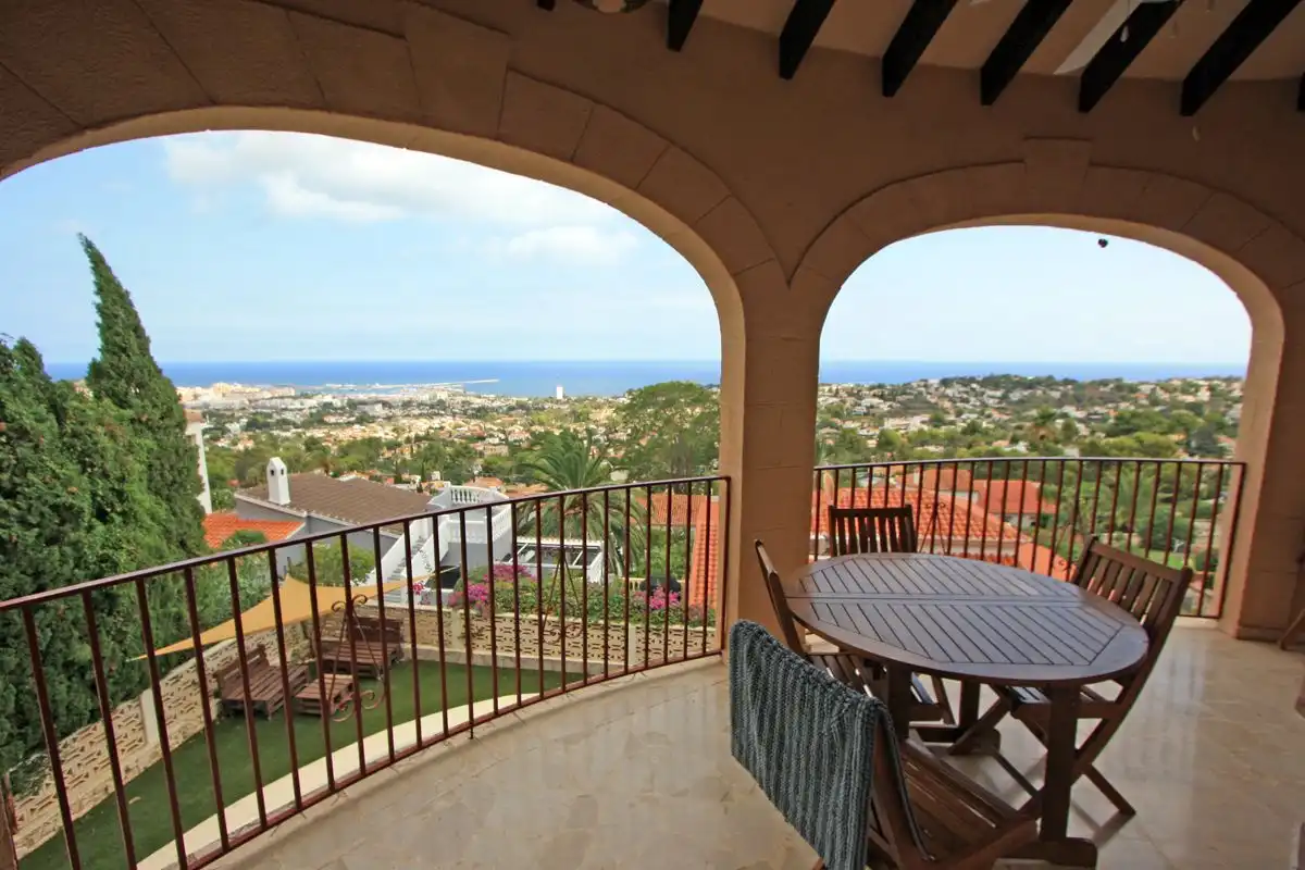 Villa avec piscine à vendre à El Montgó