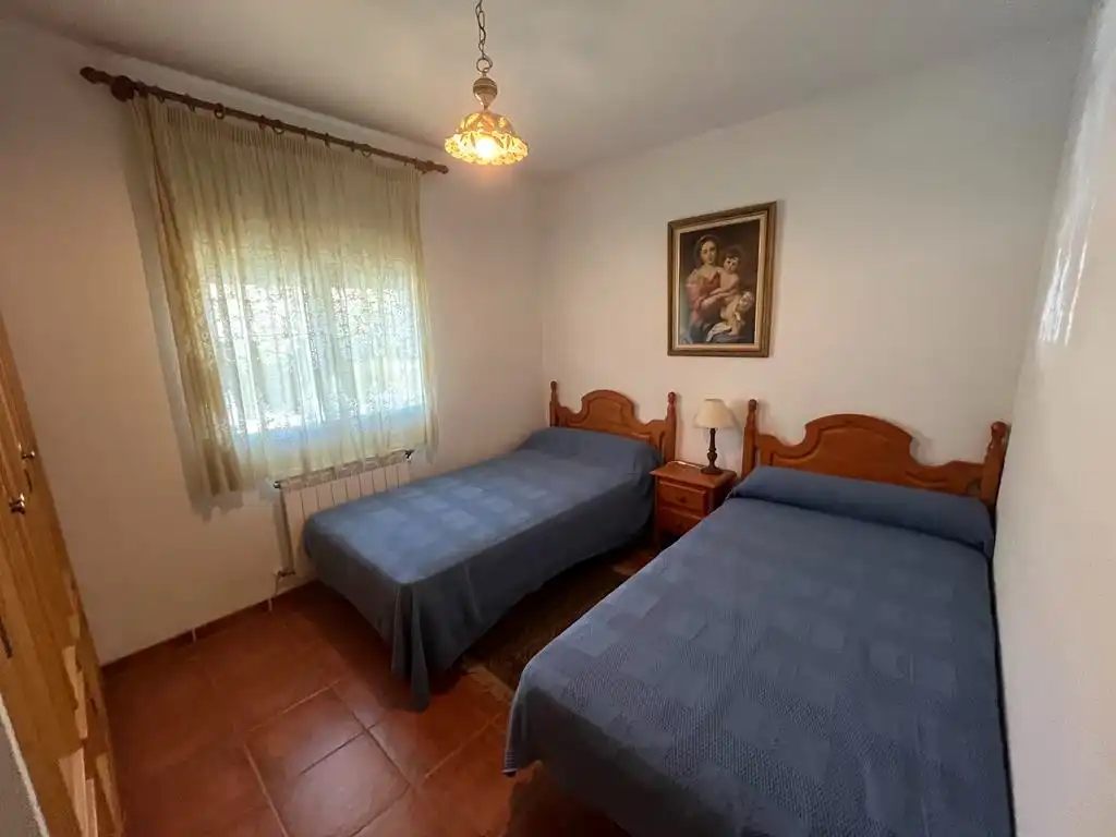 Habitación de Finca rústica en venta en Vianos con Calefacción, Jardín privado y Trastero