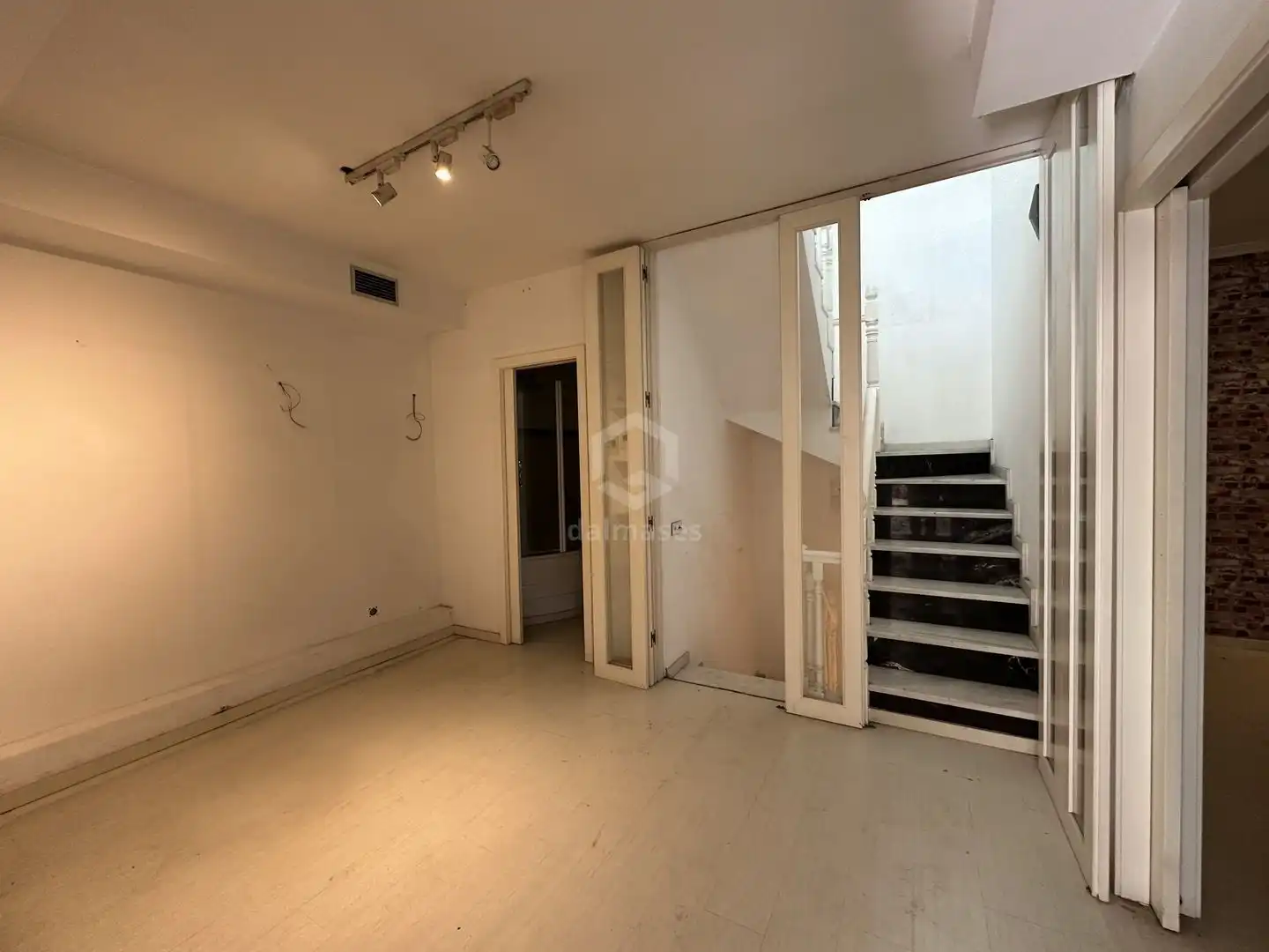 Einfamilien-Reihenhaus zum Verkauf in El Prat de Llobregat mit Privatgarten und Terrasse