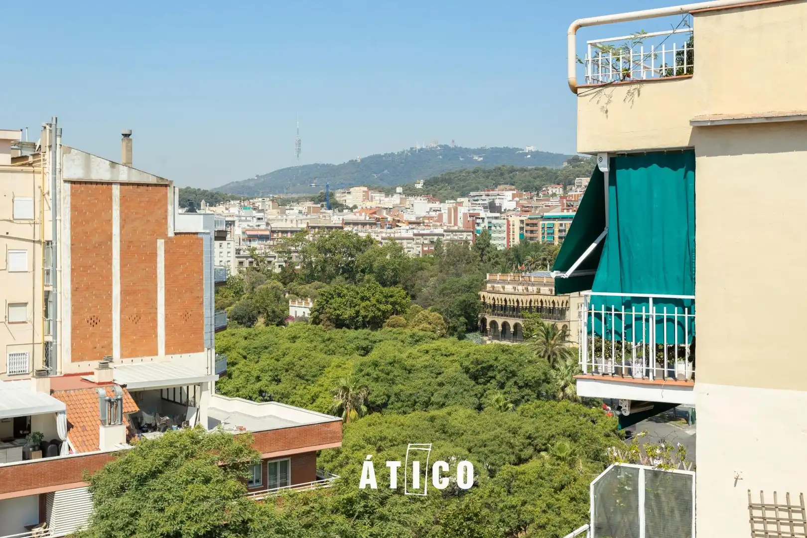 Balcony of Attic for sale in Barcelona  with Terrace