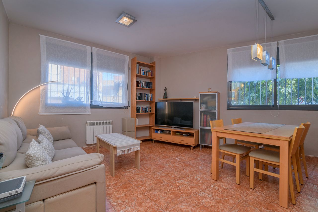 Living room of Planta baja for sale in Gavà  with Heating and Oven