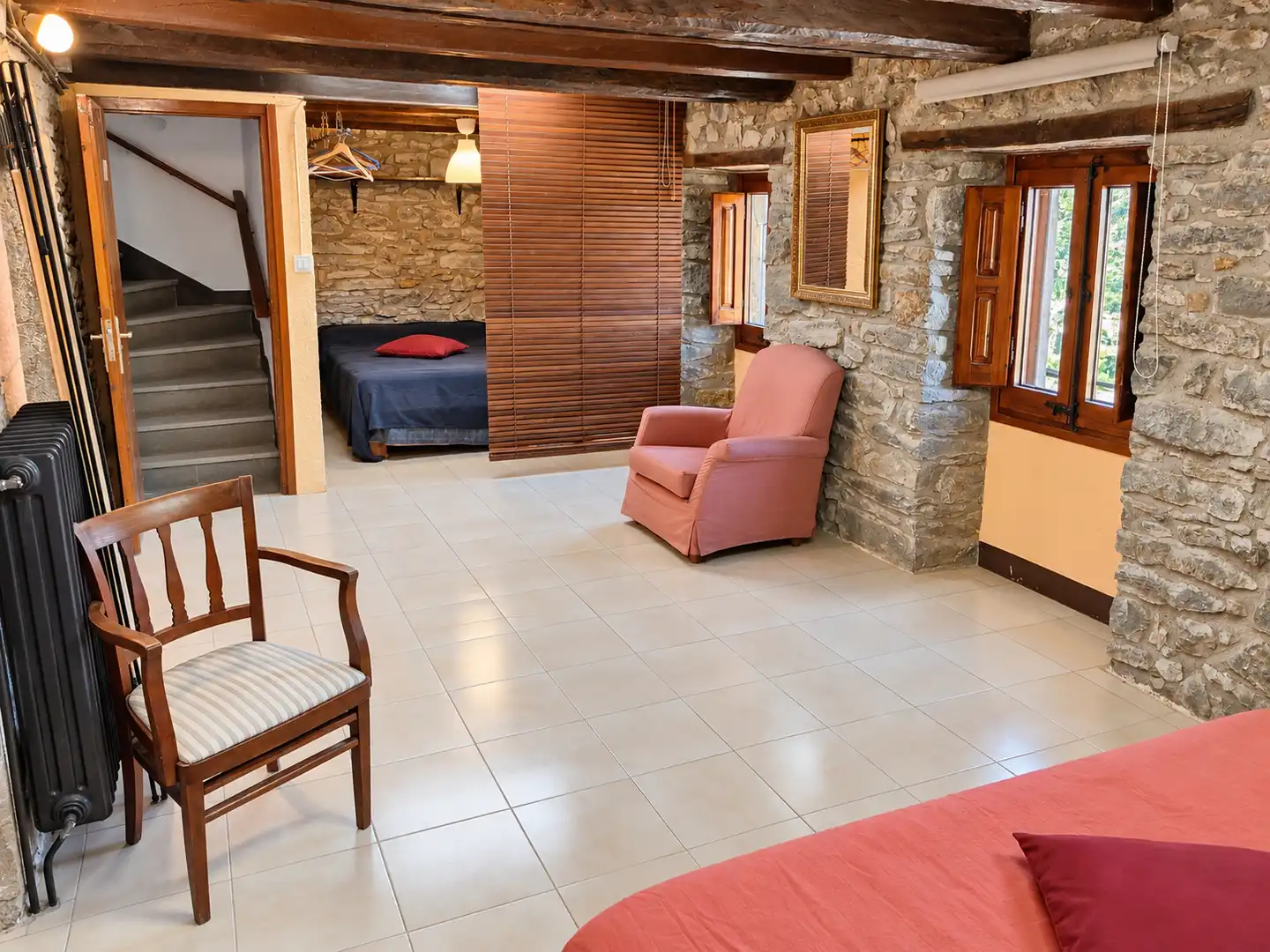 Sala d'estar de Casa o xalet en venda en Rupit i Pruit amb Calefacció, Terrassa i Moblat