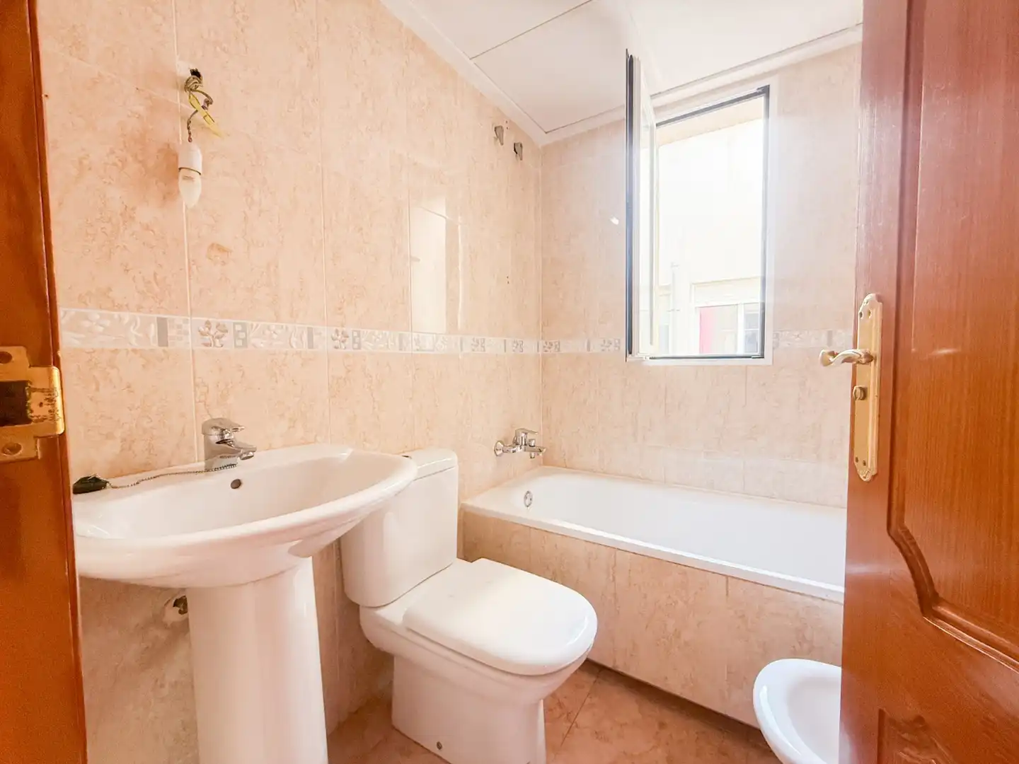 Baño de Apartamento en venta en Águilas con Balcón