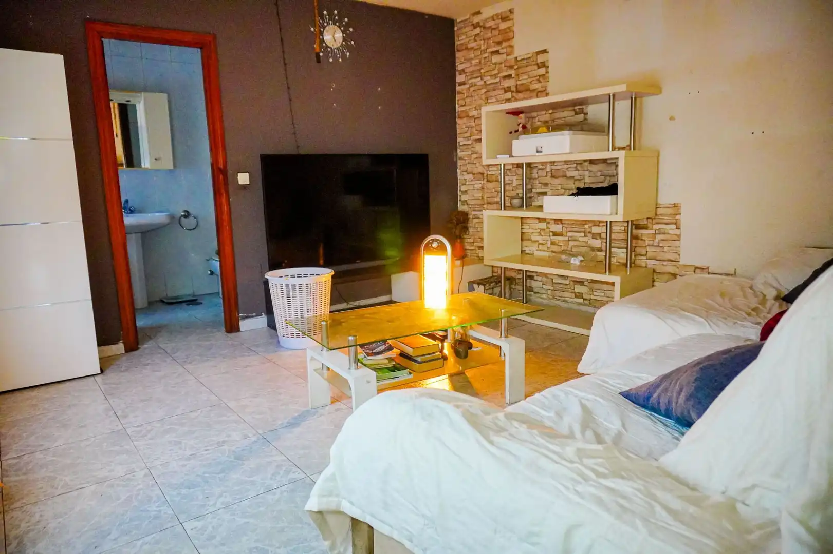 Sala d'estar de Casa o xalet en venda en Ponferrada amb Calefacció, Jardí privat i Traster