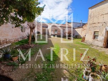 Casa en venta en Calle Melquiades Álvarez 30