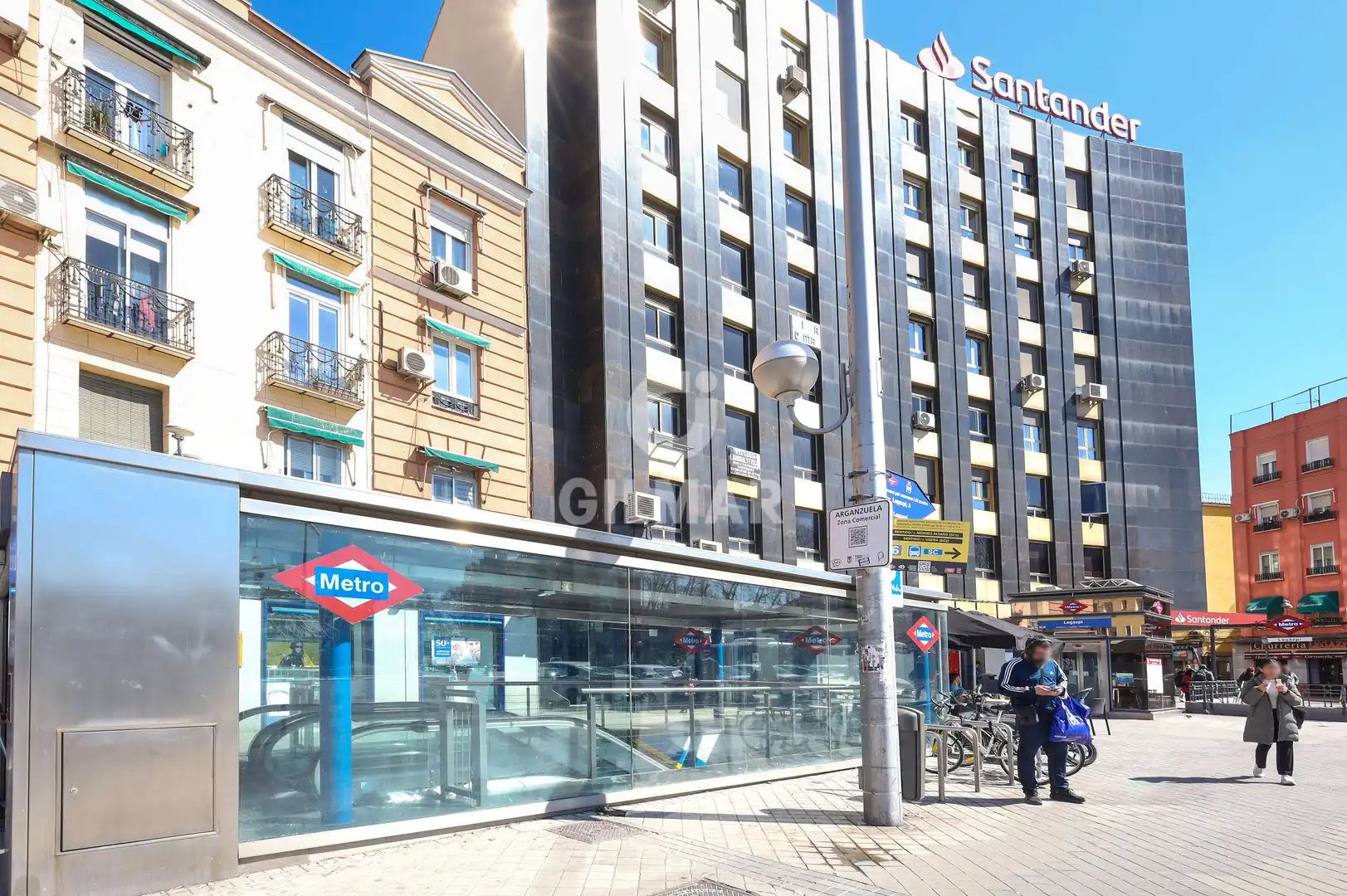 Vista exterior de Piso en venta en Madrid con Calefacción