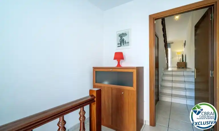 Casa aparellada amb piscina en venda a Muga - Gran Reserva - Badia, imagen 22