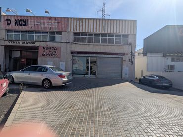 Nau industrial en venda a Avenida NOVELDA 144