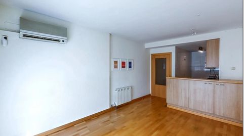 ACOGEDOR ATICO DÚPLEX CON TERRAZA EN EL CENTRO JUNTO LA PLAZA DEL GAS CON PARKING Y TRASTERO INCLUIDOS!, image 5