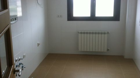 Foto 5 de Piso en venta en C/ Monet, Nalda, La Rioja