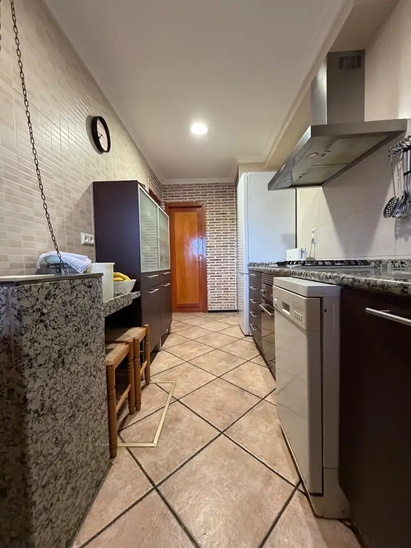 Cuina de Casa o xalet de lloguer en Sagunto / Sagunt amb Aire condicionat, Jardí privat i Terrassa
