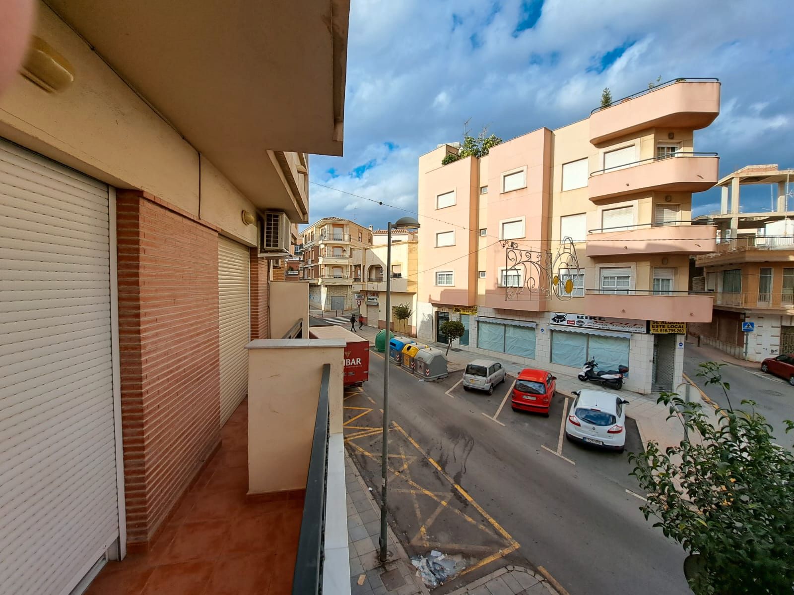 Vista exterior de Pis de lloguer en Motril amb Terrassa, Moblat i Forn