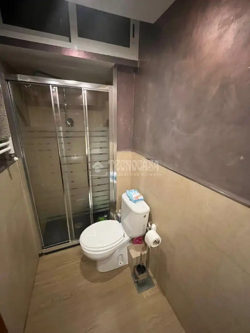 Baño de Piso en venta en Barcelona con Calefacción y Parquet