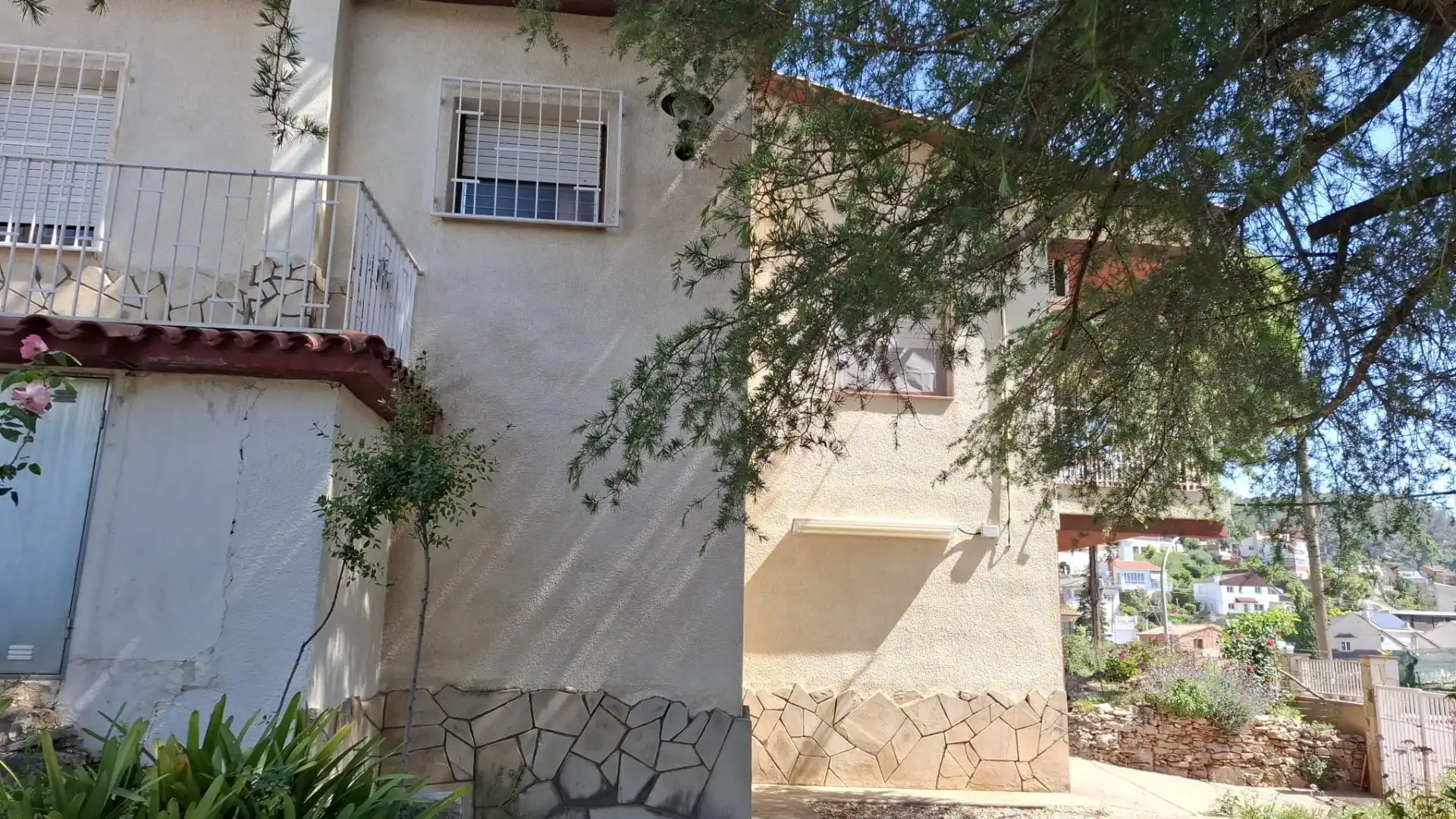 Vista exterior de Casa o chalet en venta en Vallirana con Aire acondicionado, Jardín privado y Terraza