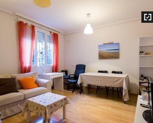 Living room of Flat to rent in  Madrid Capital  with Air Conditioner and Balcony