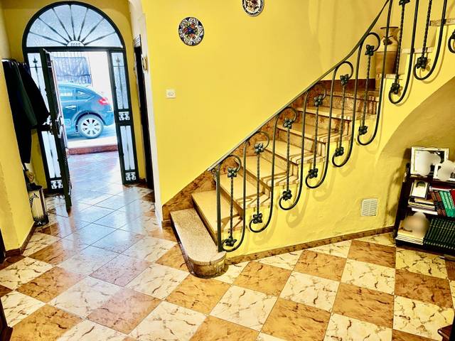 Casa-chalet en Venta en Centro