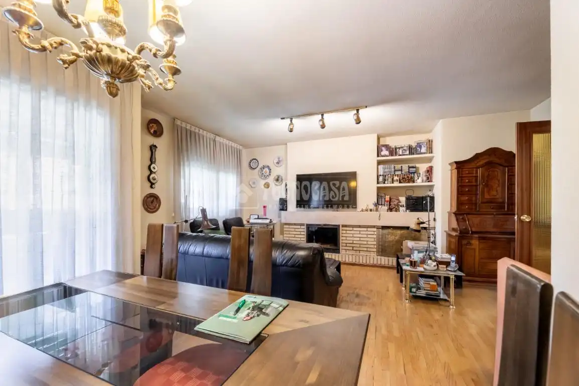 Sala de estar de Piso en venta en Las Rozas de Madrid con Calefacción, Terraza y Trastero