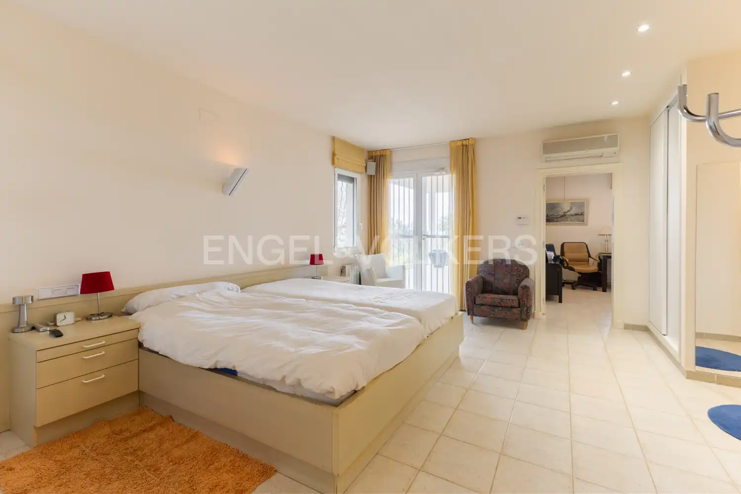 Casa amb terrassa en venda a San Jorge / Sant Jordi, imagen 16