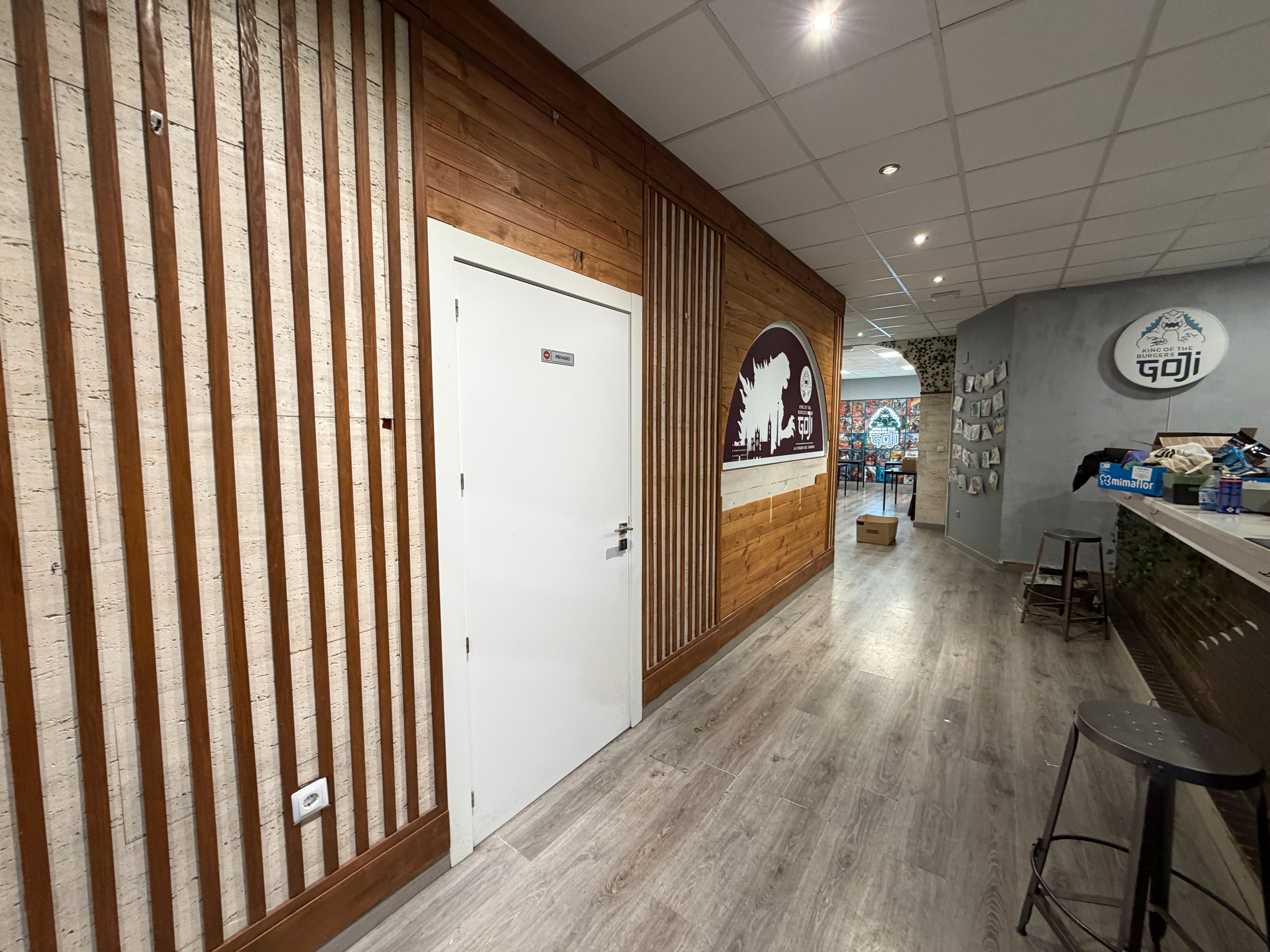 Local de lloguer en Valverde de la Virgen amb Aire condicionat