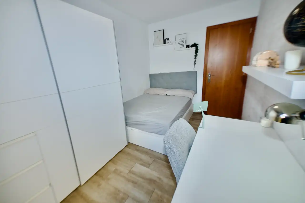 Habitación de Planta baja en venta en Terrassa con Aire acondicionado, Calefacción y Parquet