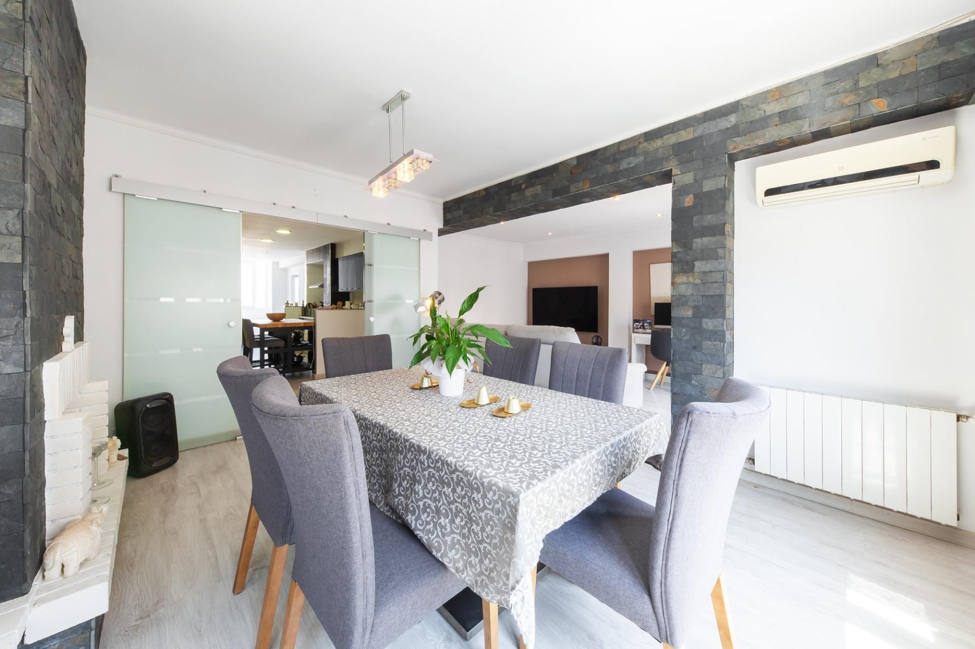 Menjador de Pis de lloguer en  Palma de Mallorca amb Parquet