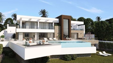 Villa en venta en La Paloma de Manilva, 5 dormitorios.