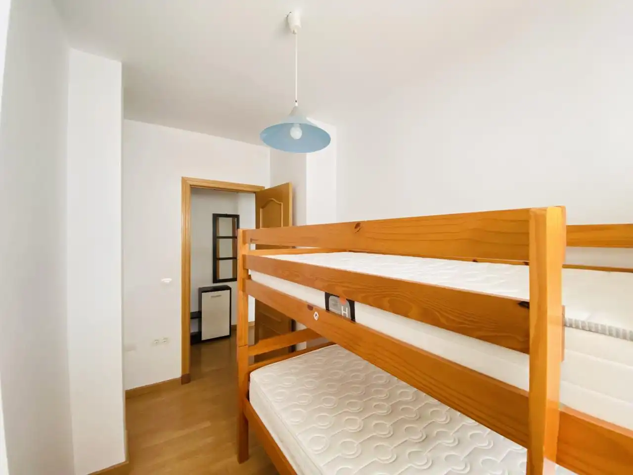 Schlafzimmer von Erdgeschoss zum Verkauf in Cájar mit Klimaanlage, Heizung und Terrasse