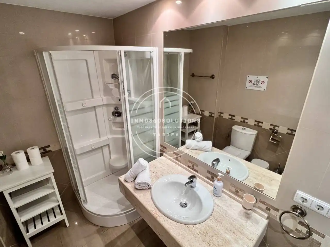 Badezimmer von Wohnung zum Verkauf in Córdoba mit Klimaanlage, Terrasse und Abstellraum