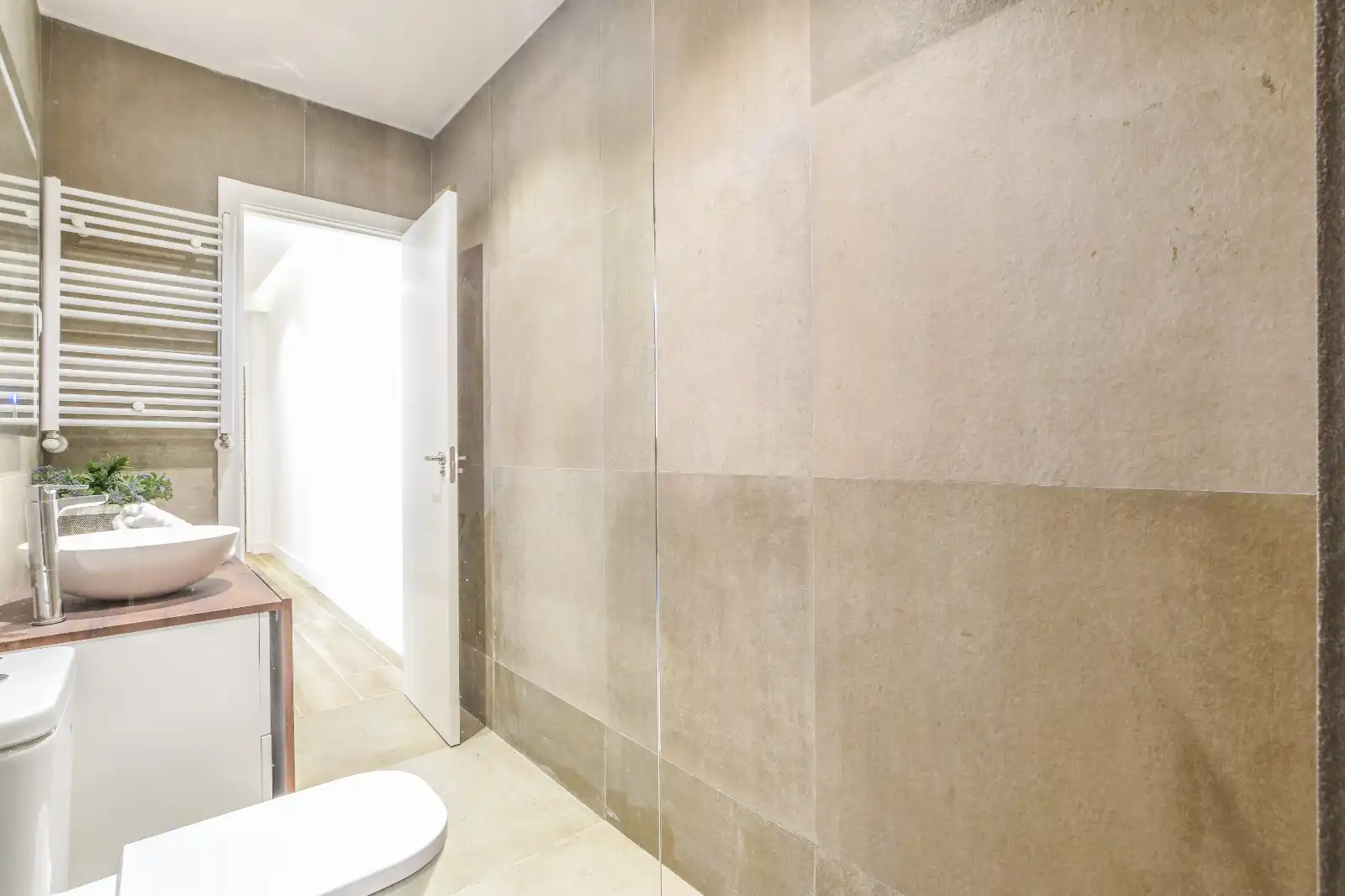 Baño de Piso de alquiler en Madrid con Calefacción
