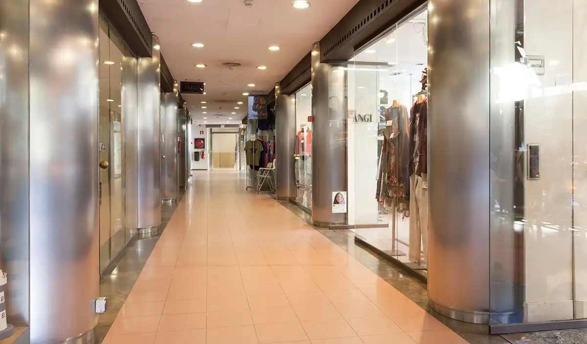 Oficina de alquiler en Sabadell