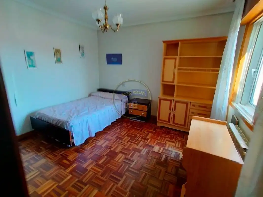 Bedroom of Flat for rent in Vigo   with Heating, Parquet flooring and Terrace