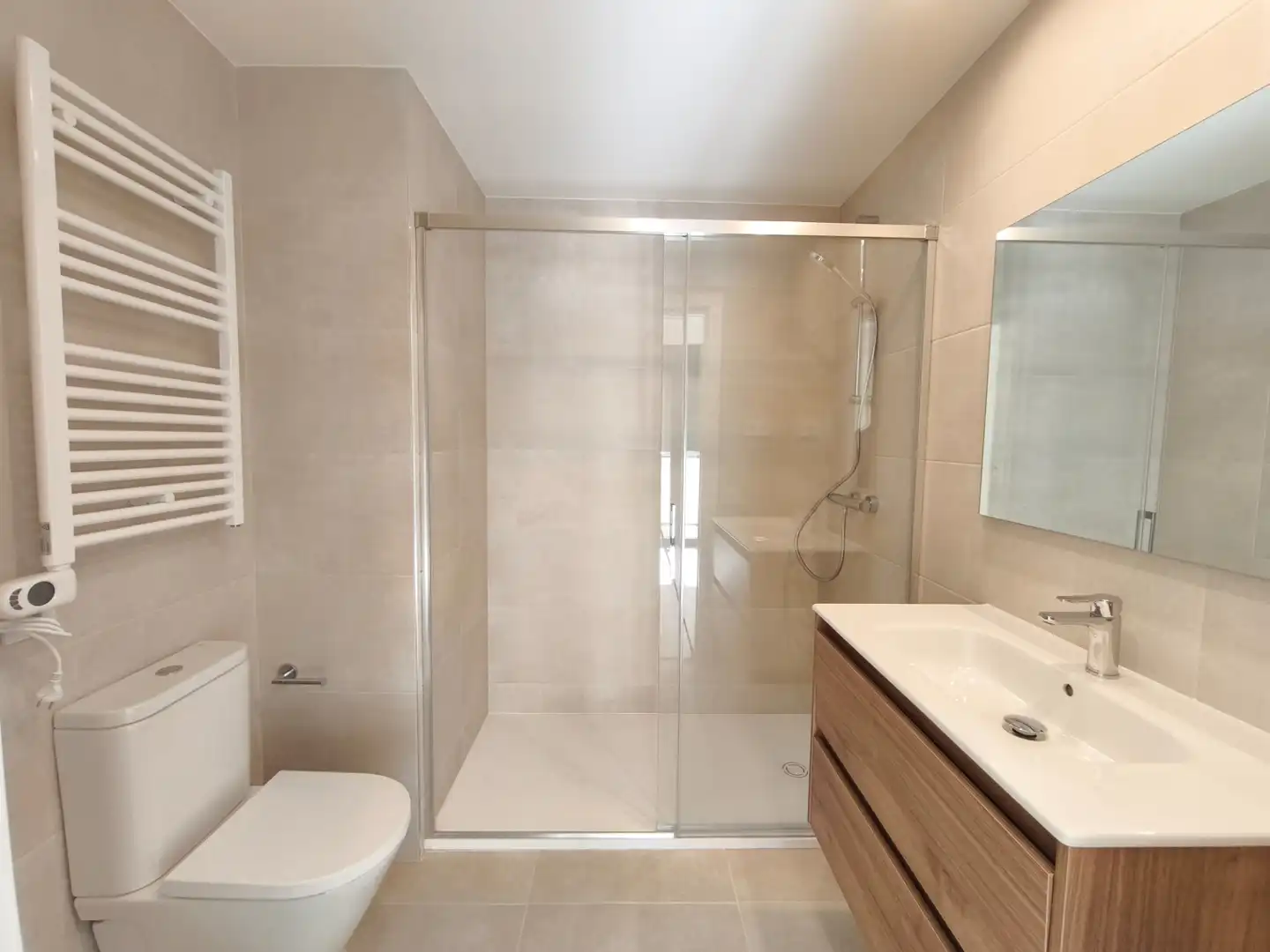 Piso en venta en Cornellà de Llobregat, Barcelona
