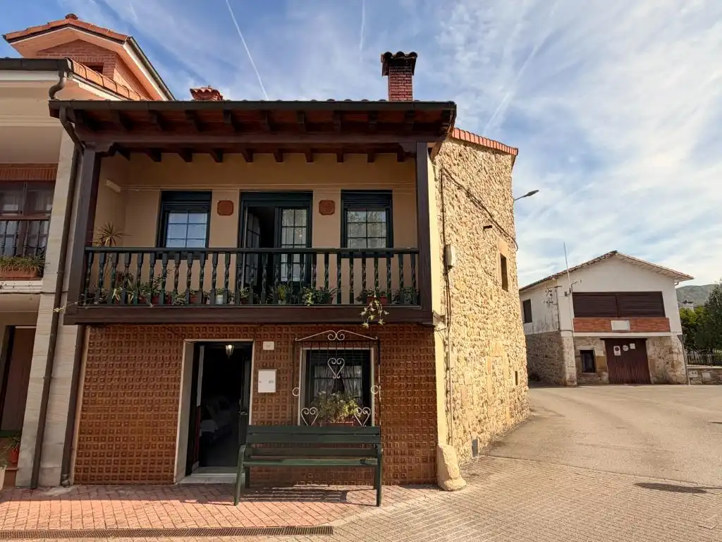 Exterior view of Houses for sale in San Felices de Buelna  with Heating, Private garden and Storage room