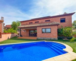 Swimming pool of House or chalet for sale in Constantí  with Air Conditioner, Heating and Private garden