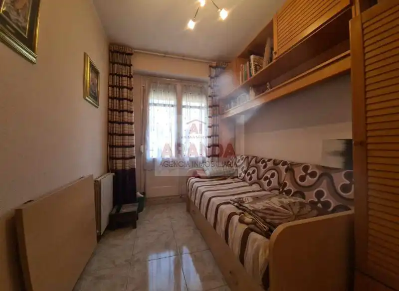 Habitación de Piso en venta en Zaragoza con Calefacción y Terraza