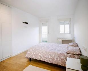 Dormitori de Apartament per a compartir en  Valencia Capital amb Aire condicionat, Moblat i Forn
