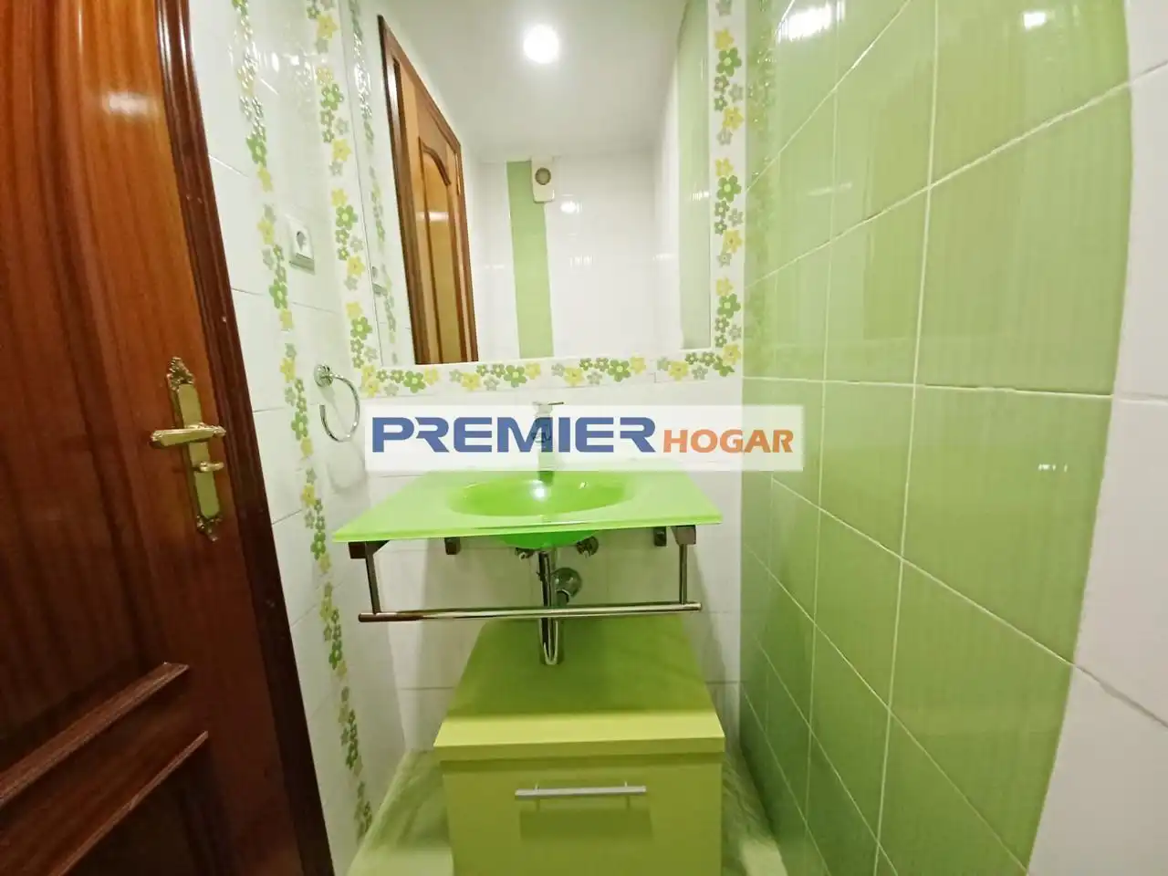 Bathroom of Flat for sale in Coslada  with Heating, Parquet flooring and Terrace