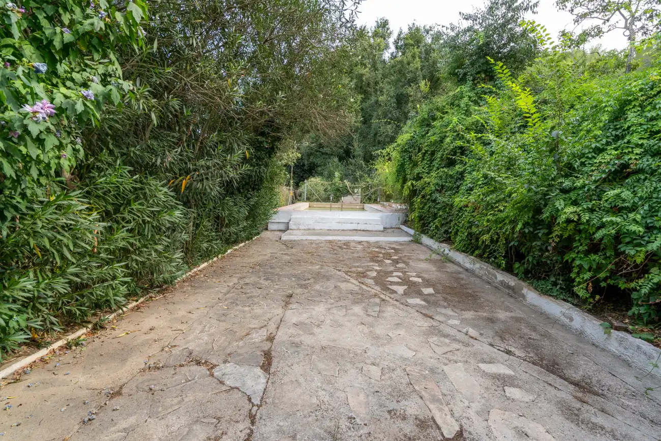 Country homes for sale in C-12, Aldover