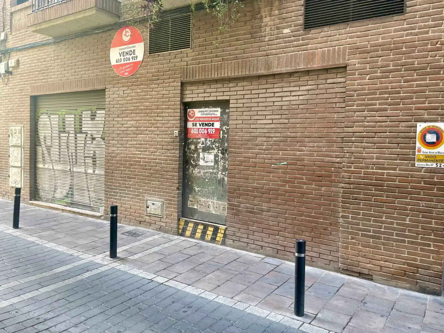 Vista exterior de Local en venta en Murcia