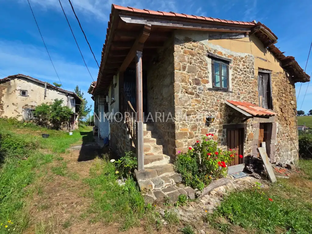 Exterior view of Houses for sale in Colunga  with Private garden, Parquet flooring and Storage room