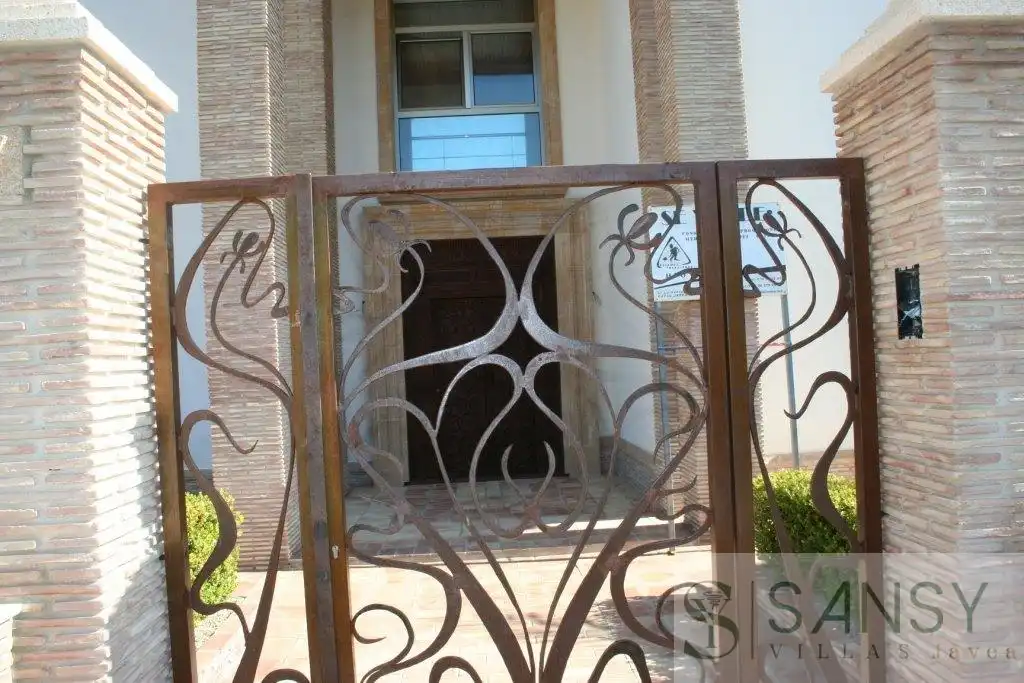 Houses for sale in Jávea / Xàbia  with Air Conditioner, Heating and Storage room