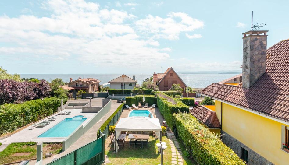 Foto 1 de Casa adosada en venda a Calle la Mofosa, 21, Luanco - Aramar - Antromero, Asturias