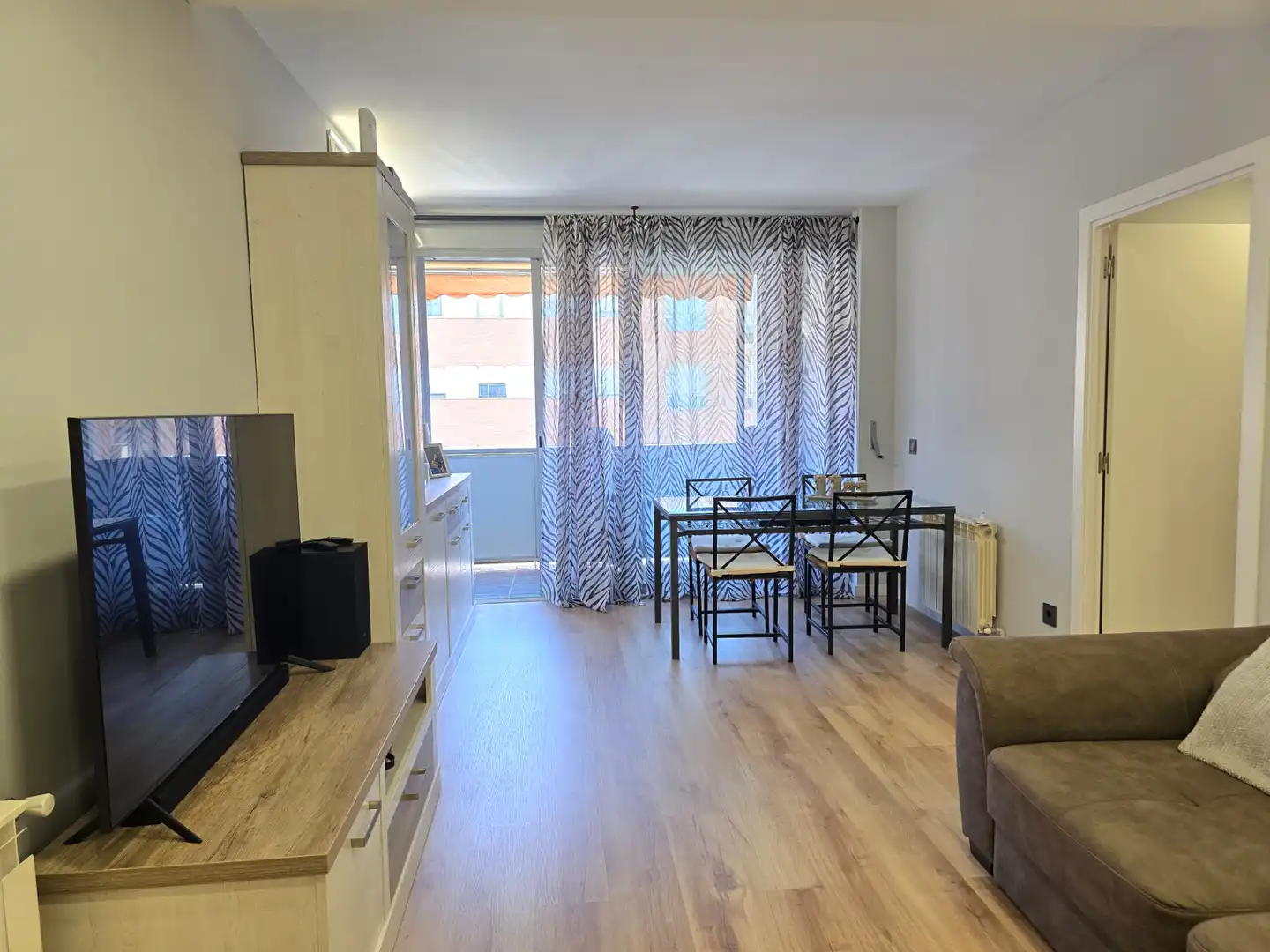 Sala de estar de Piso en venta en Sabadell con Calefacción, Parquet y Terraza