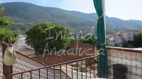 Foto 2 de Casa adosada en venta en Martos, Jaén