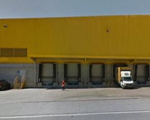 Vista exterior de Nau industrial de lloguer en La Roca del Vallès amb Alarma
