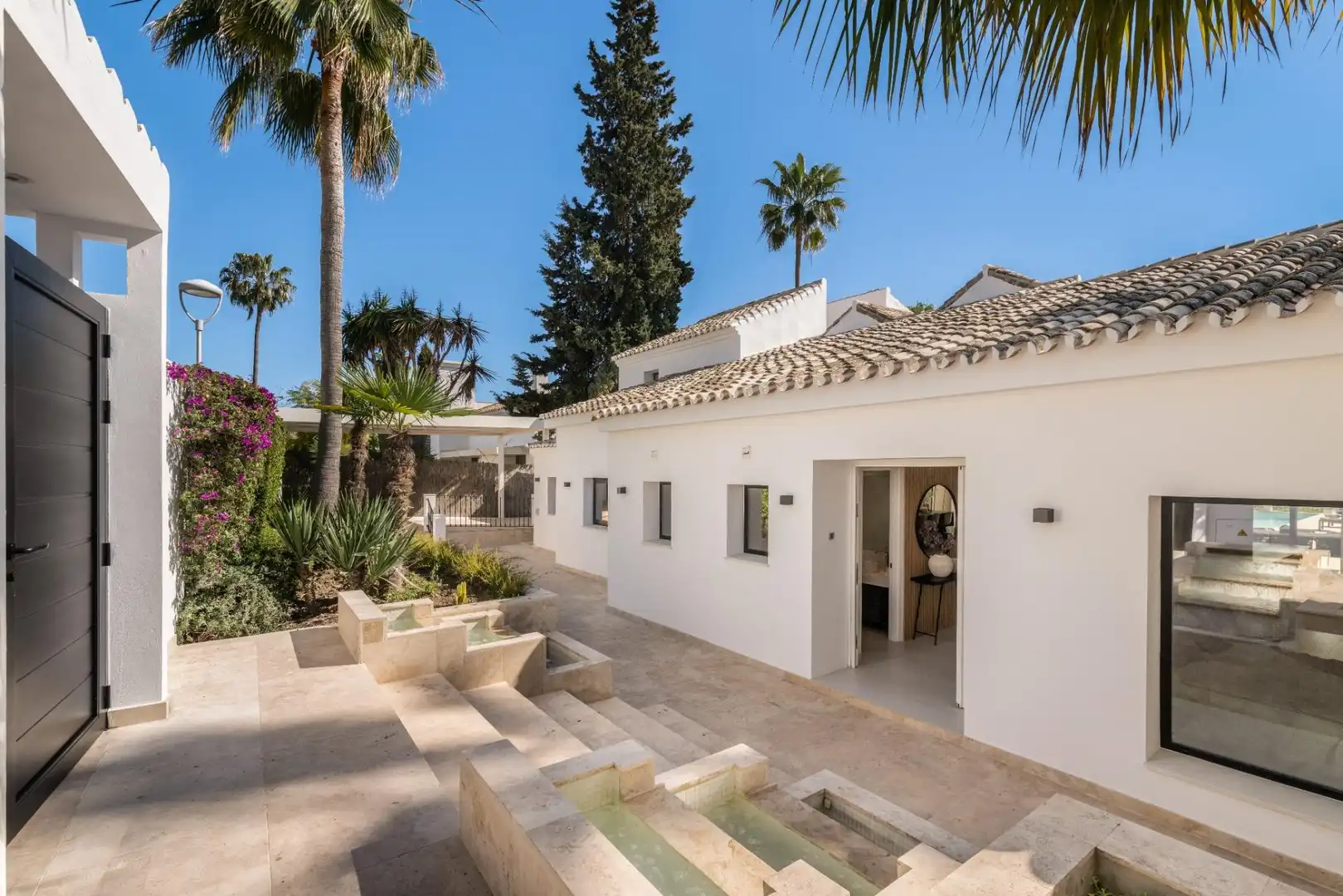 Villa mit Pool zum Verkauf in Nueva Andalucía, imagen 23